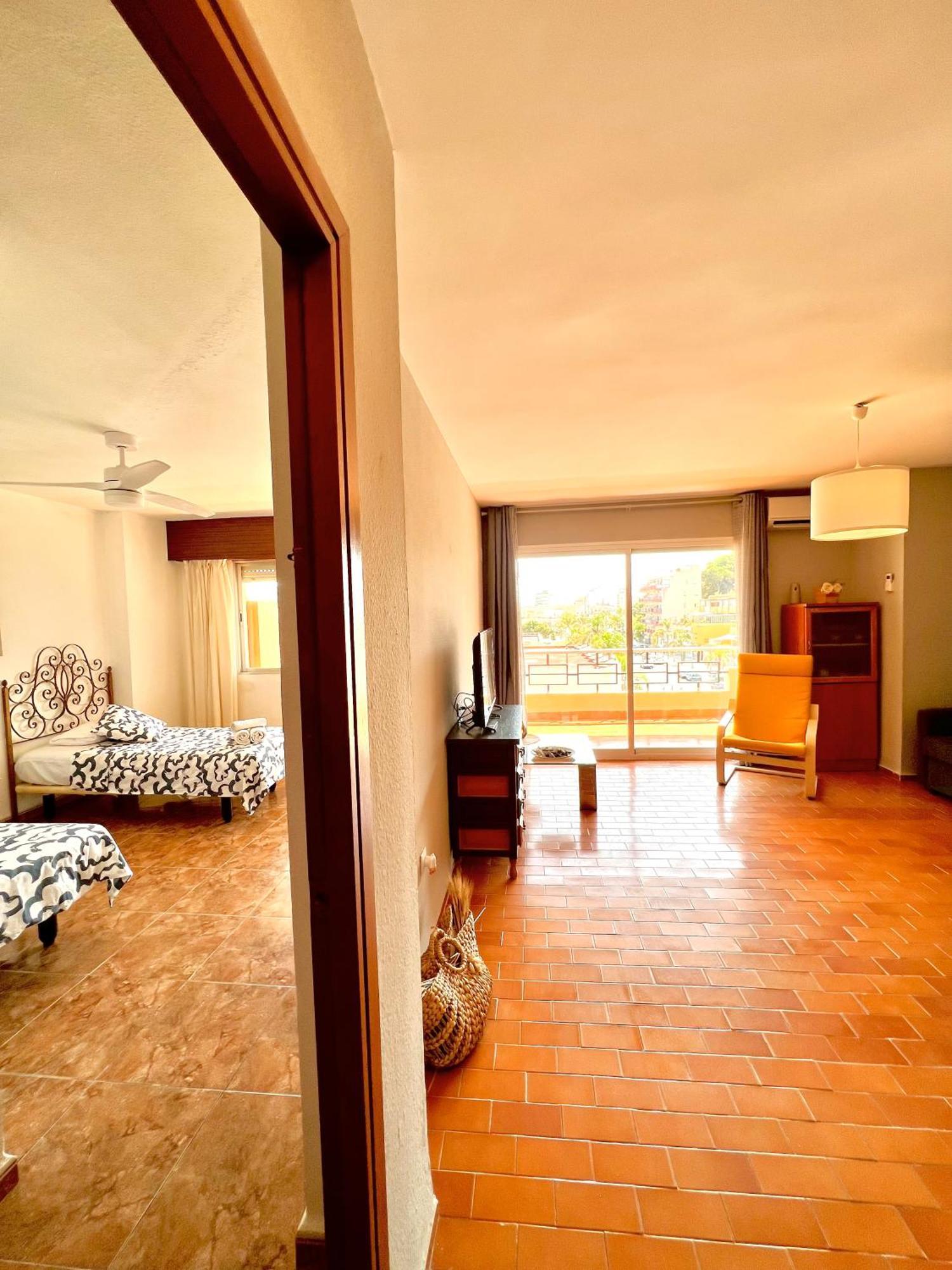 Torremolinos Carihuela Nucleo Cristal Appartement Buitenkant foto
